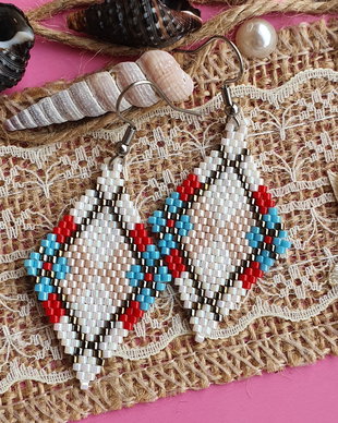 Cercei Miyuki "Geometric Pattern", Cercei statement din margele