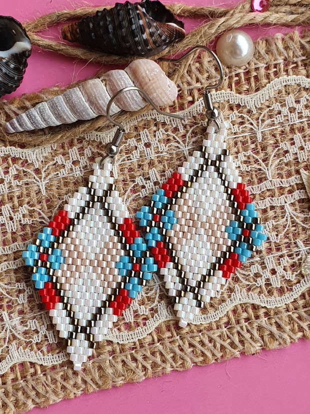 Cercei Miyuki "Geometric Pattern", Cercei statement din margele