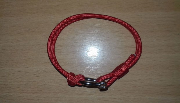 Brățară roșie reglabilă din paracord SUA cu închizătoare naval argintie