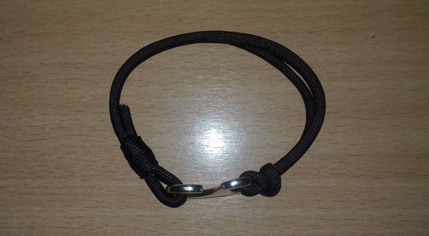 Brățară neagră reglabilă din paracord SUA și închizătoare lock