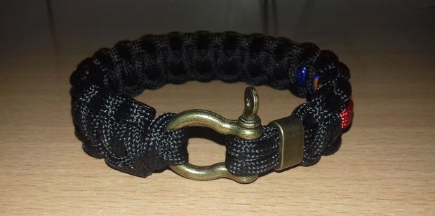 Brățară paracord neagră cu tricolor cu inel și închizătoare metalică bronz antichizat