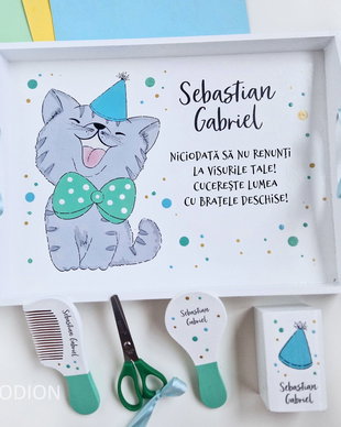 Tava pentru mot pisicuta pictata manual personalizata cu nume, set prima aniversare