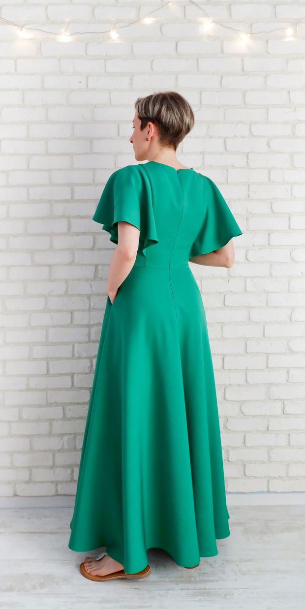 Rochie Lunga Eleganta Verde cu Volane pe Umeri