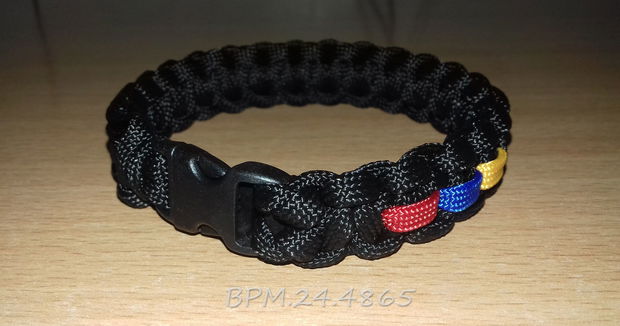 Brățară negru cu tricolor paracord cu închizătoare trident