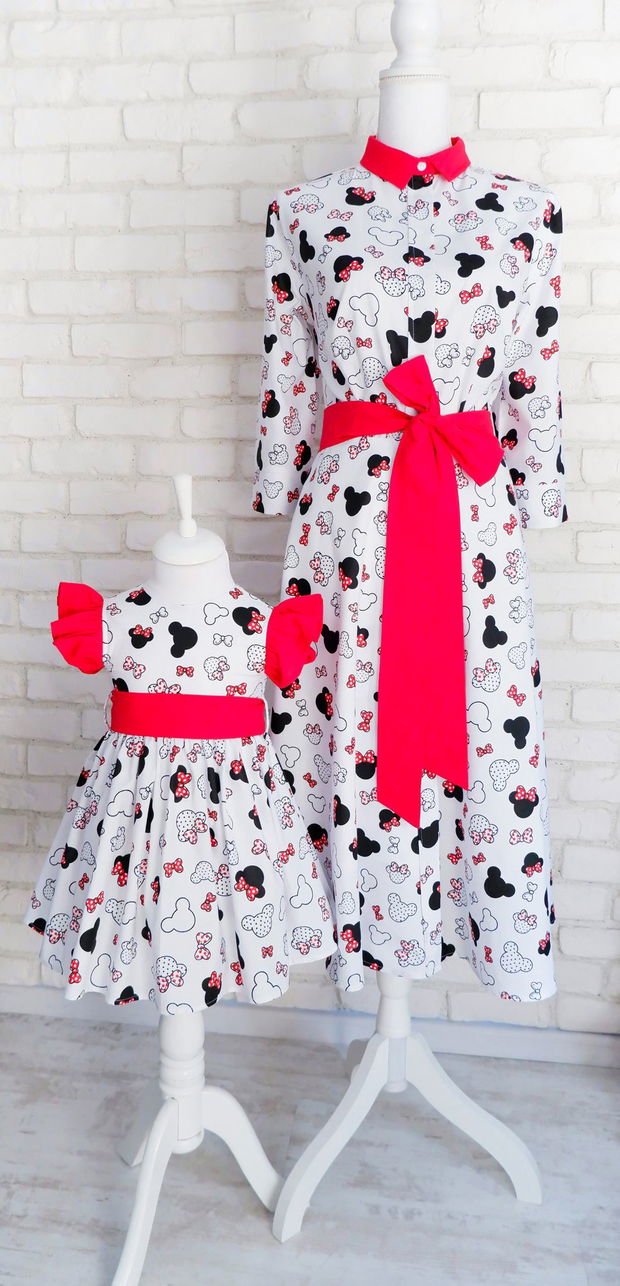 Rochie Camasa Minnie cu Guler Mare Rotund