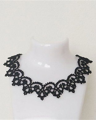 Colier negru, la baza gatului din dantela frivolite, colier dantela neagra, bijuterii unicat, bijuterii tatting