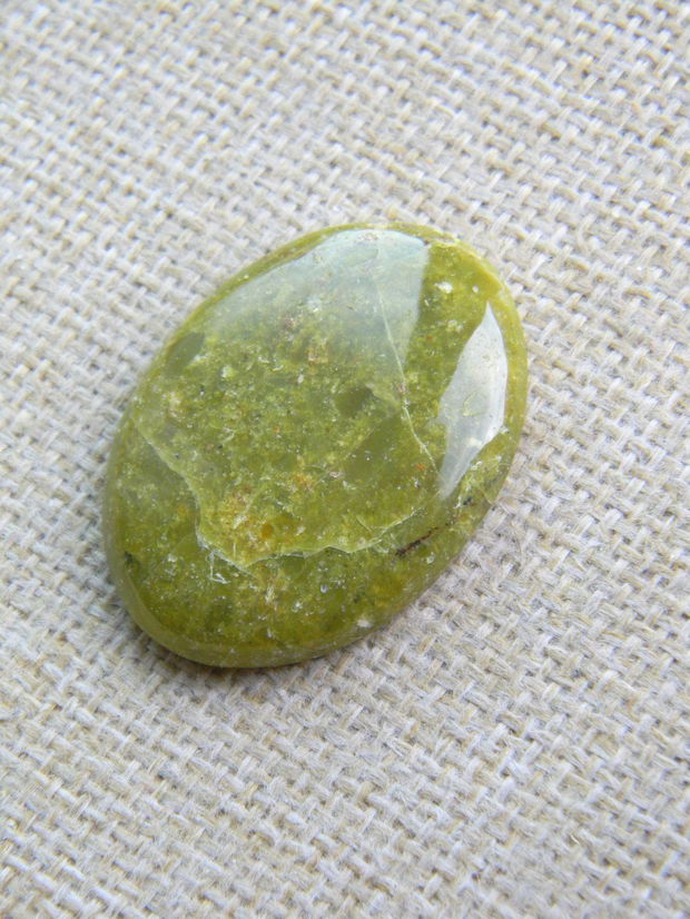 Caboson opal verde (C60)