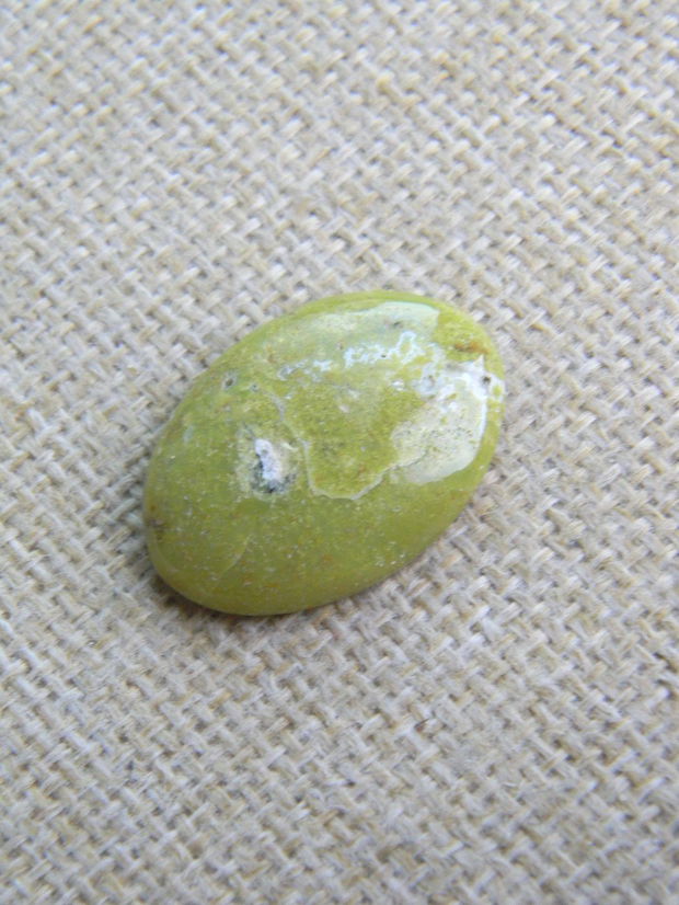 Caboson opal verde (C60)