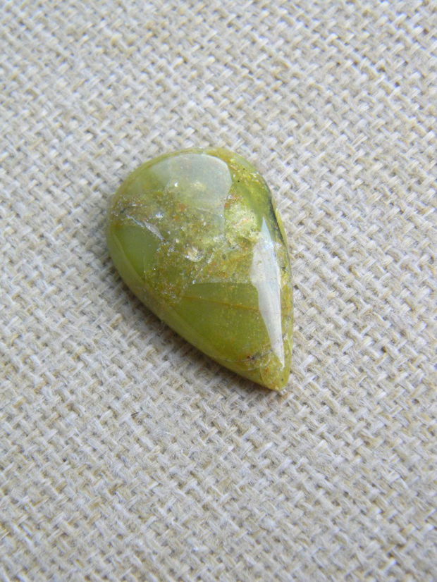 Caboson opal verde (C60)