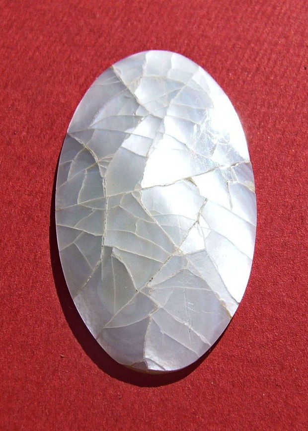 Cabochon masiv din sidef "crackle" aprox 42.5x23x4 mm