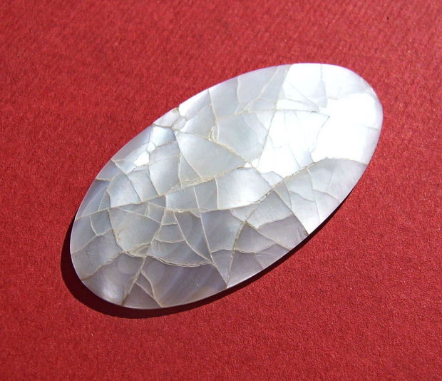 Cabochon masiv din sidef "crackle" aprox 42.5x23x4 mm