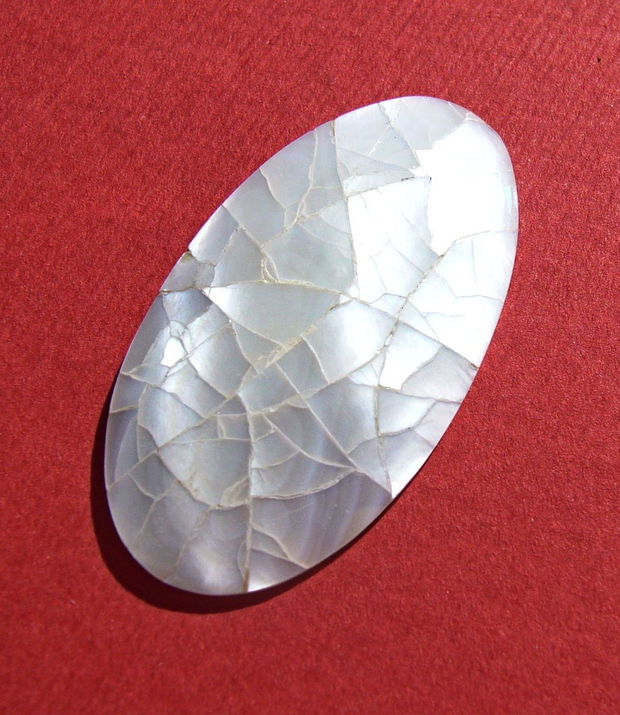 Cabochon masiv din sidef "crackle" aprox 42.5x23x4 mm