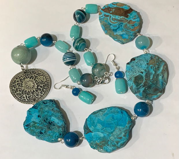 SET~TURQUOISE WATERS~Calsilica,agate,jad,zamac argintat