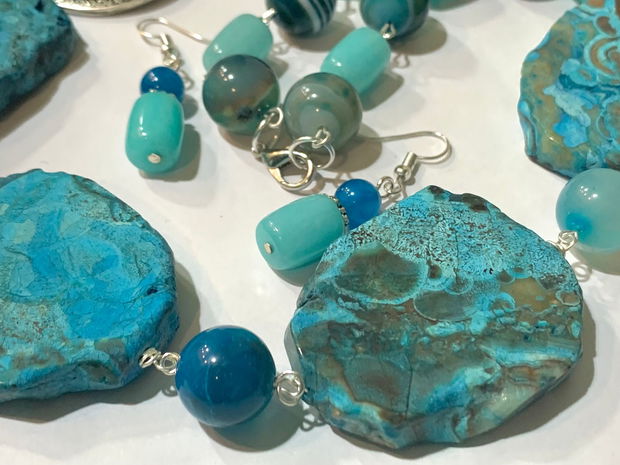 SET~TURQUOISE WATERS~Calsilica,agate,jad,zamac argintat