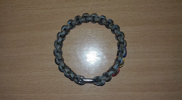 Brățară paracord military cu tricolor și închizătoare din inox