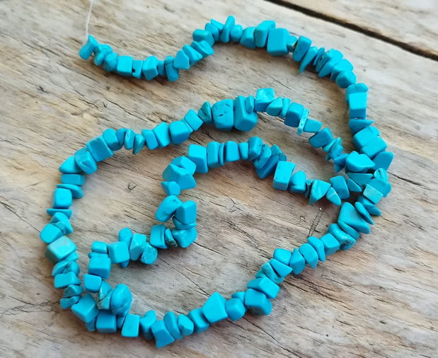 Sirag chipsuri turquoise, 46 cm