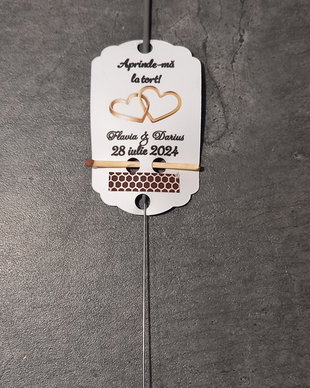 Artificii tort cu eticheta personalizata