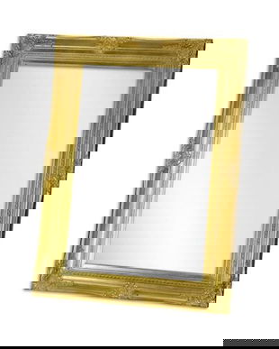 Oglinda din cristal cu o rama aurie