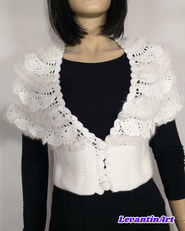 Bolero alb cu blanita, elegant, crosetat manual. Marime S/M