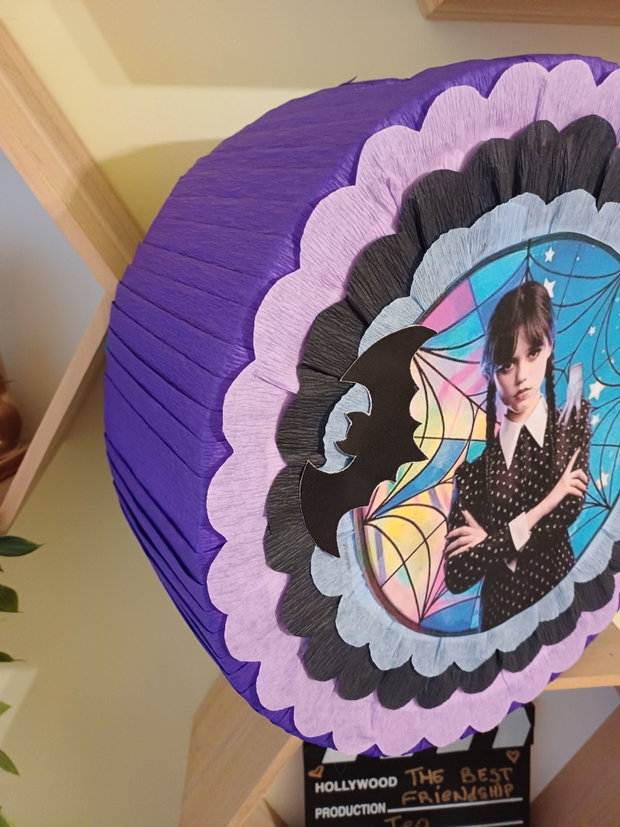 Pinata piniata Wednesday