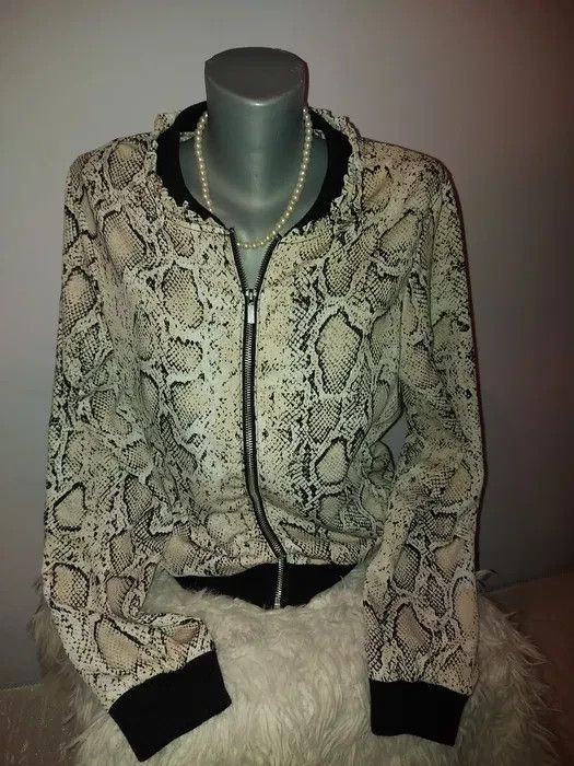 Geaca C&A animal print, marimea S