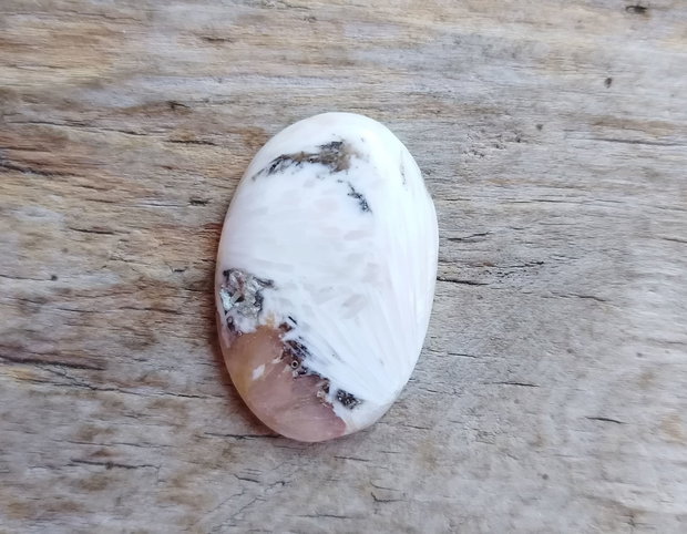 Cabochon scolecit, 29*20 mm