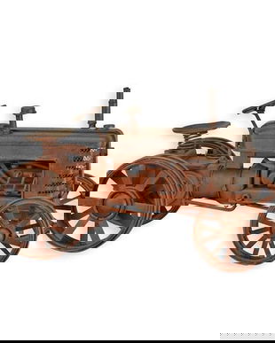 Model tractor antik rusty