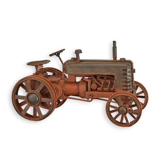 Model tractor antik rusty