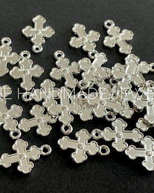 Charm cruce argintie
