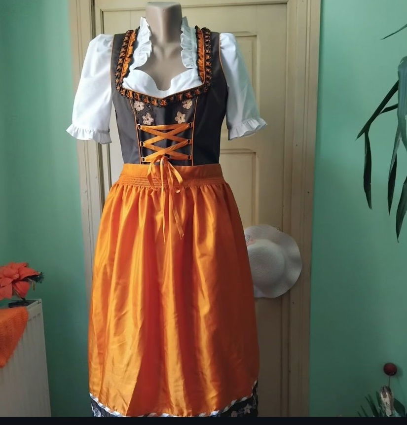 Rochie/sarafan cu bustiera și sort, Oktoberfest