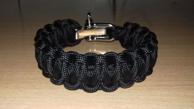 Set paracord negru brățară și breloc