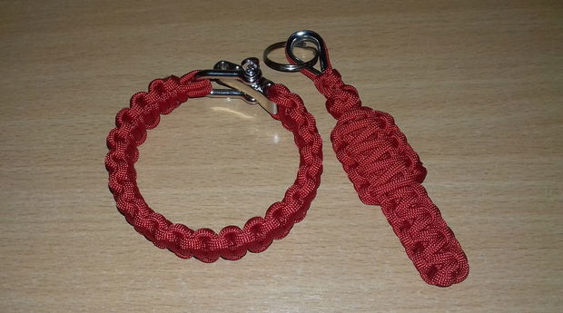 Set paracord roșu brățară și breloc