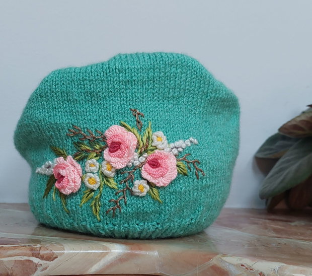 Căciulă verde menta