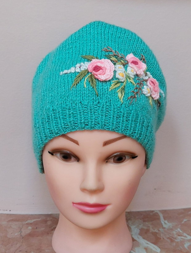Căciulă verde menta