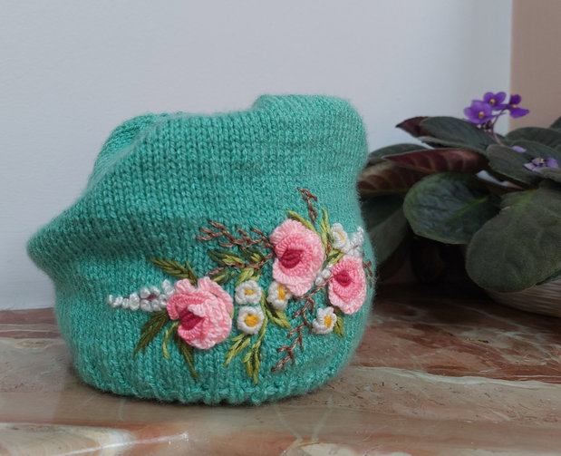 Căciulă verde menta