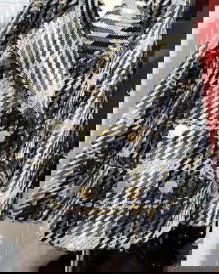 Scurta stofa groasa mărime 42