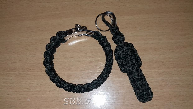 Set paracord roșu brățară și breloc