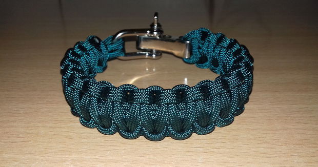 Set paracord roșu brățară și breloc