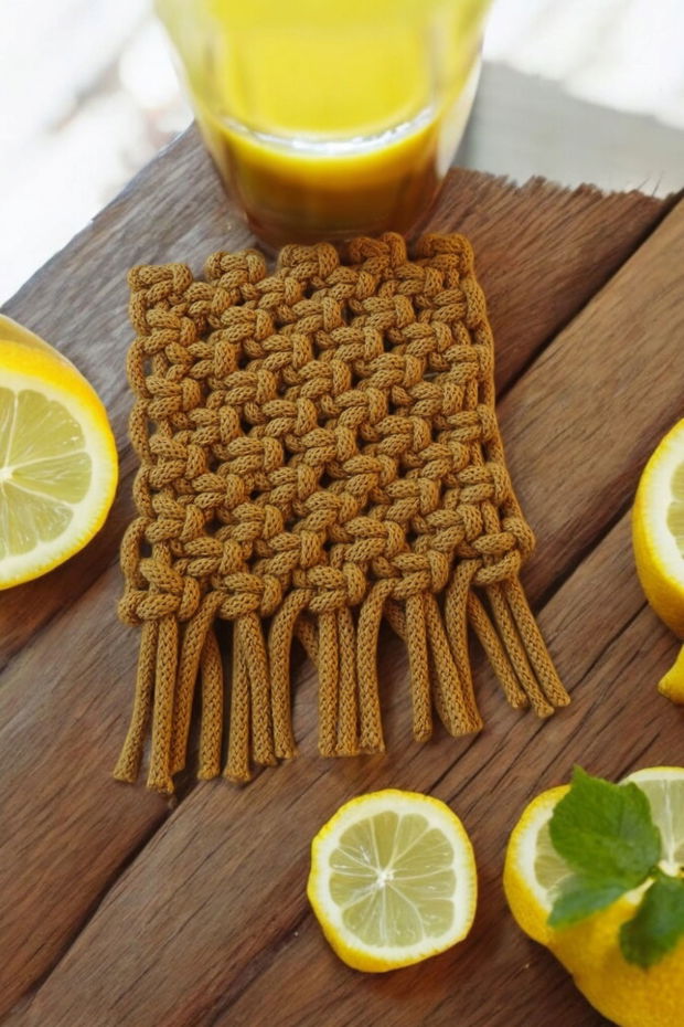 Coaster macrame