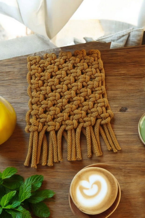 Coaster macrame