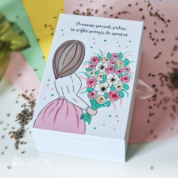 Cutie bijuterii buchet flori pictata manual personalizata cu mesaj