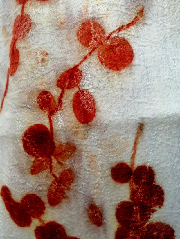 Eșarfă din lănă merinos și mătase naturală/Felted &Ecoprinted Scarf