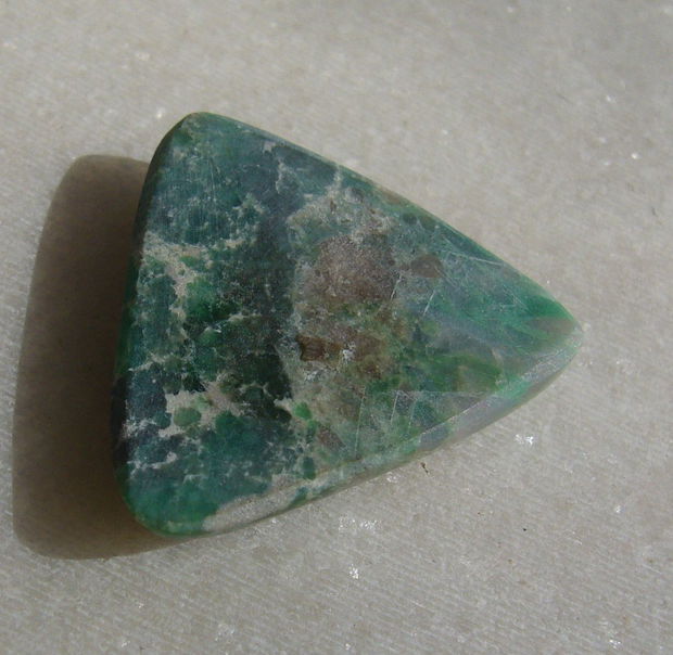 Cabochon variscit aprox 26x25x5 mm