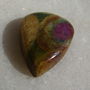 Cabochon rubin fucsit (INDIA - lucrat manual) aprox 21.5x15.5x5.5 mm