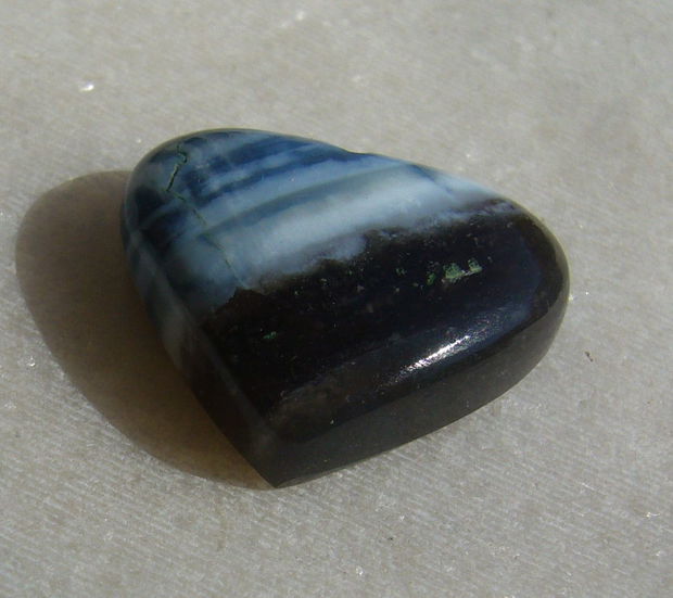 Cabochon inima din blue opal (lucrat manual in India) aprox 22.6x19x7 mm