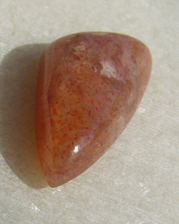 Cabochon piatra soarelui NATURALA aprox 19x10x5 mm