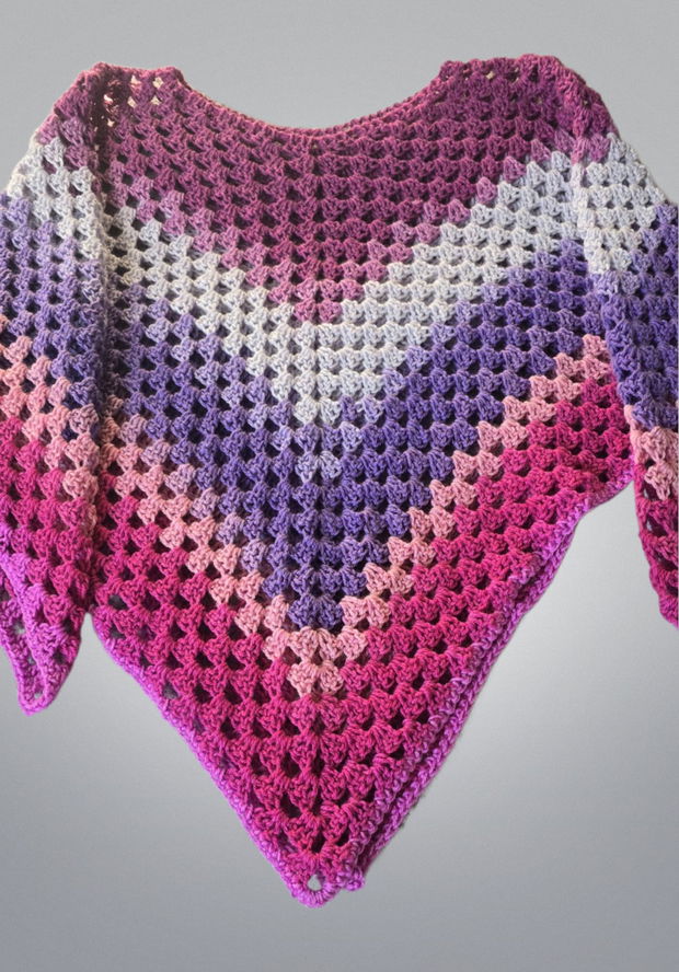 Poncho granny square