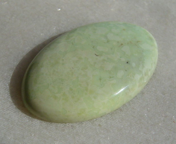 Crisopraz lemon cabochon aprox 40x24x6 mm