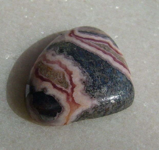 Rodocrozit cabochon aprox 26.5x21x6.4 mm