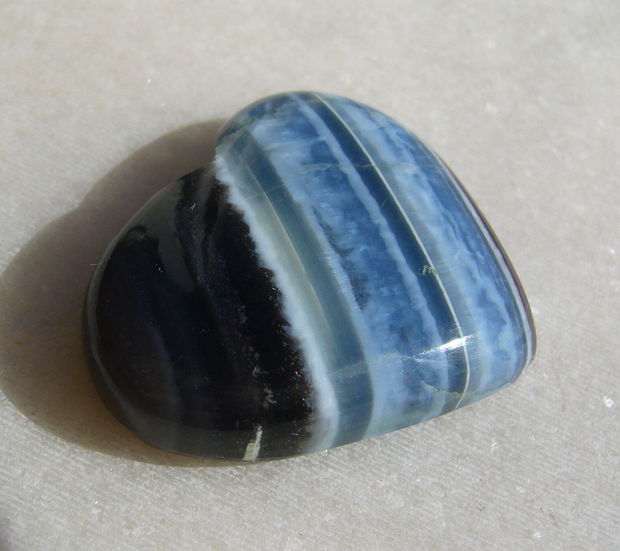 Cabochon inima din blue opal (lucrat manual in India) aprox 32x26.5x8 mm